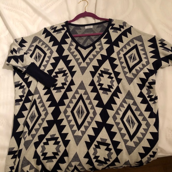 Patterned Sweater - Picture 3 of 3
